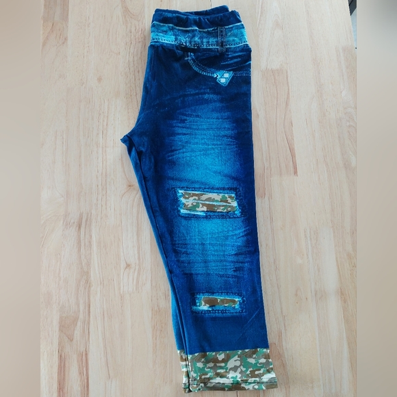 Faux denim camo peek-a-boo capri legging - Picture 2 of 4